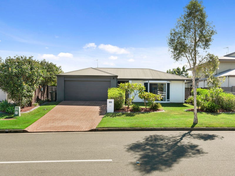 33 Cobb And Co Drive, Oxenford, QLD 4210