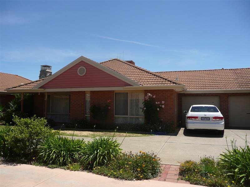 2/51 Hume Street, Yarrawonga, Vic 3730 Property Details