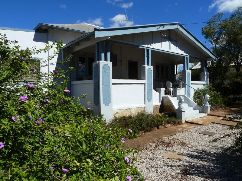 3 Lachlan Street, Yeoval, NSW 2868