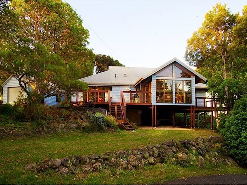 4 Maple Court, Beechmont, Qld 4211 Property Details