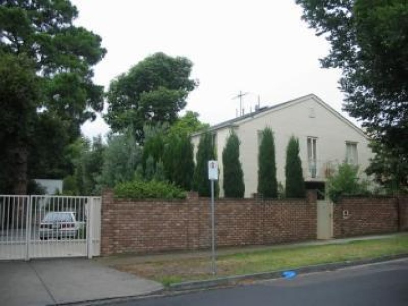 4/64 Irving Road, Toorak, VIC 3142