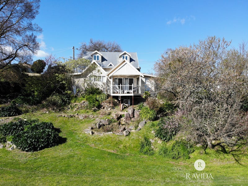 3 Ford Street, Beechworth, Vic 3747 House for Sale