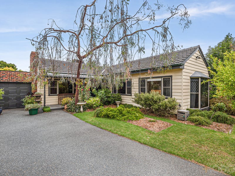 8 Lord Street, McKinnon, Vic 3204 Property Details