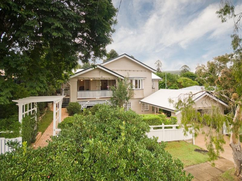 8 Myagah Road, Ashgrove, Qld 4060 Property Details