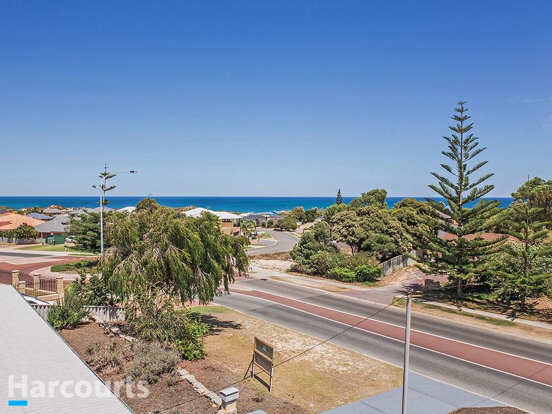 122 Lagoon Drive, Yanchep, WA 6035