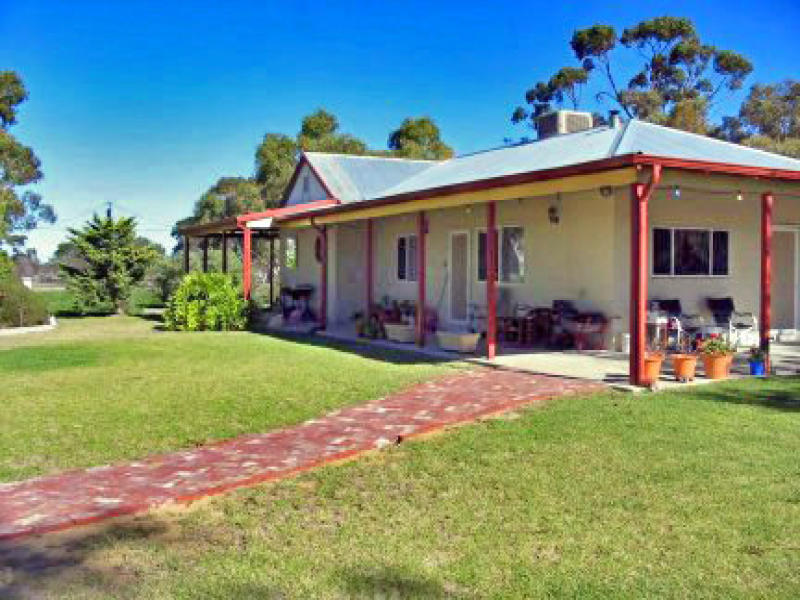 Property 105005591, Kellerberrin, WA 6410 Property Details