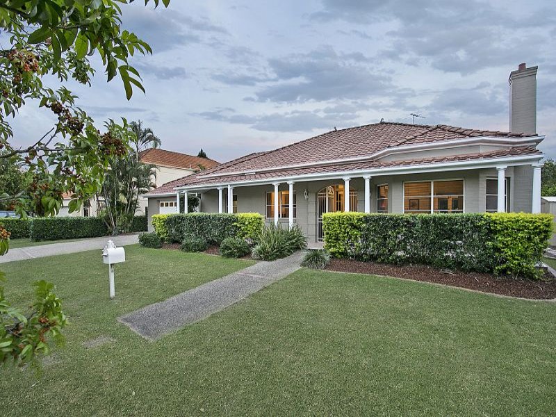 6 Jamieson Place, Brookfield, QLD 4069