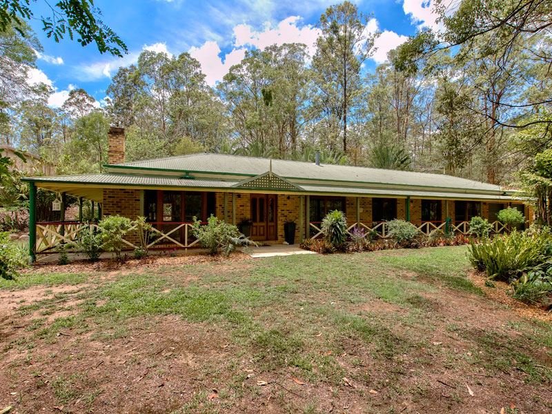 27 Cashmere Lane, Cashmere, Qld 4500 Property Details