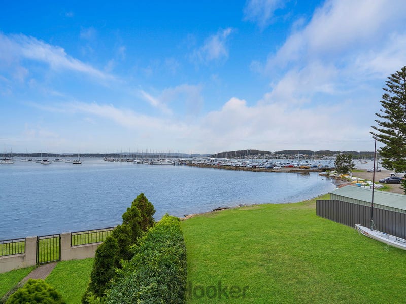 660 Pacific Highway, Belmont, NSW 2280 House for Sale