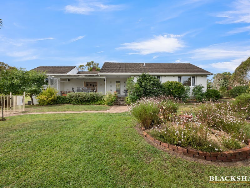 35 Marked Tree Road, Gundaroo, NSW 2620