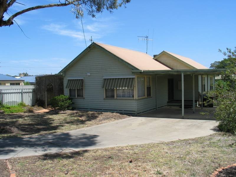 70 Church Street, Kangaroo Flat, VIC 3555