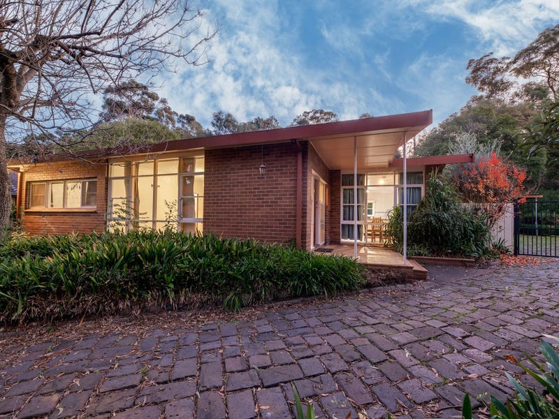 5 Windouran Dr, Mitcham, Vic 3132 House for Rent