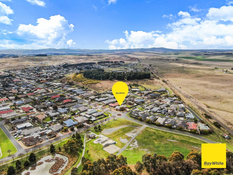 1 Donoghoe Place, Bungendore, NSW 2621 House for Sale
