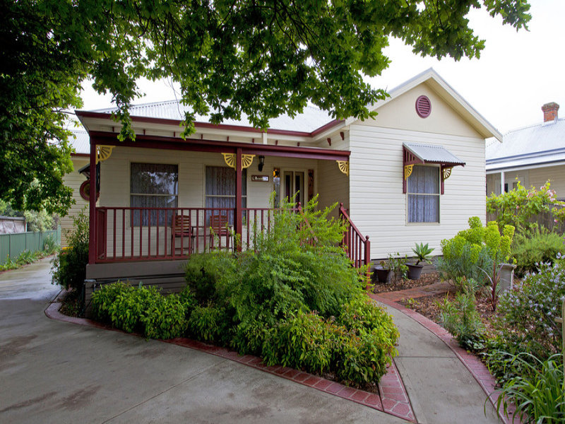 9a Mellish Street, Beechworth, Vic 3747 Property Details