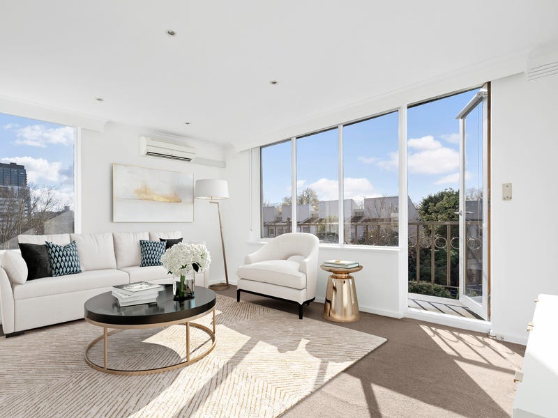 Real Estate & Property for Sale in Albert Park, VIC 3206 (+1 location