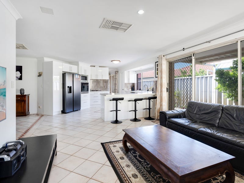 4 Myrtle Court, Thornlie, WA 6108 Property Details