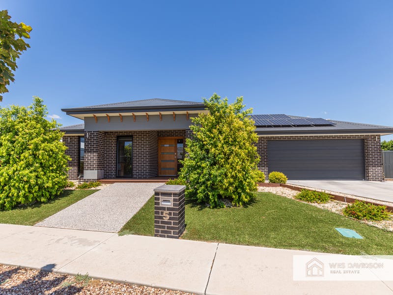 5 Mclean Drive, Horsham, VIC 3400