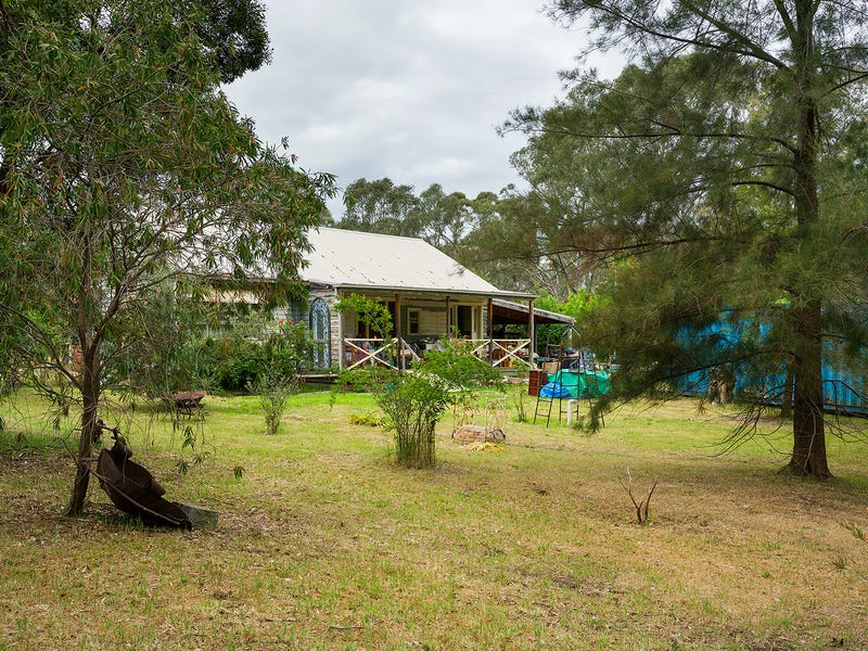 8878 Midland Highway, Harcourt, VIC 3453 - realestate.com.au