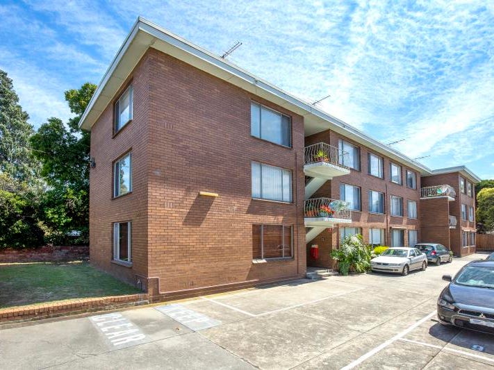2/246 Buckley Street, Essendon, Vic 3040 Property Details