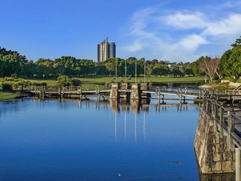 19/600 Glades Drive, Robina, Qld 4226 Property Details