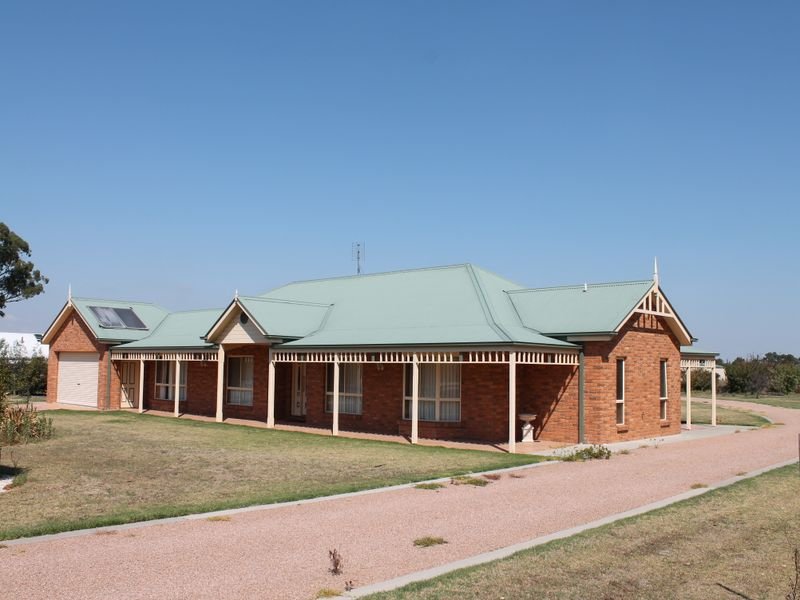 2 Timbarra Drive, Eastwood, VIC 3875