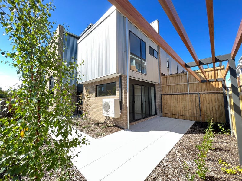 94/2 Woodberry Avenue, Coombs, ACT 2611