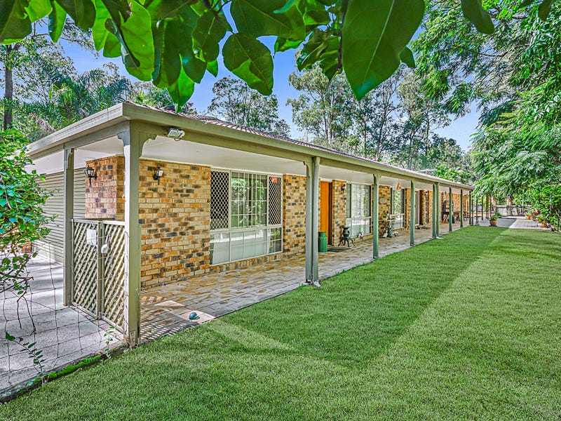 25 Beech Drive, Cashmere, QLD 4500