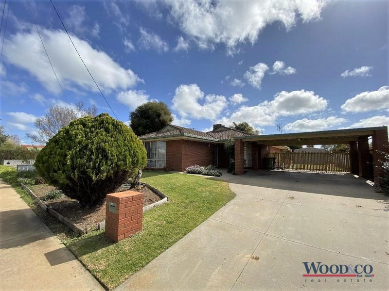 10 Parkview Drive, Swan Hill, VIC 3585