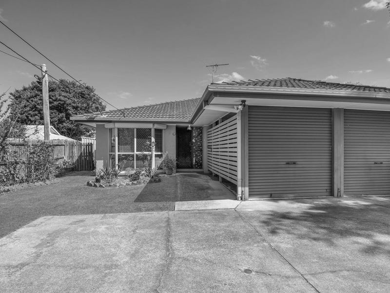 2/15 Cambridge Street, Silkstone, Qld 4304 Property Details