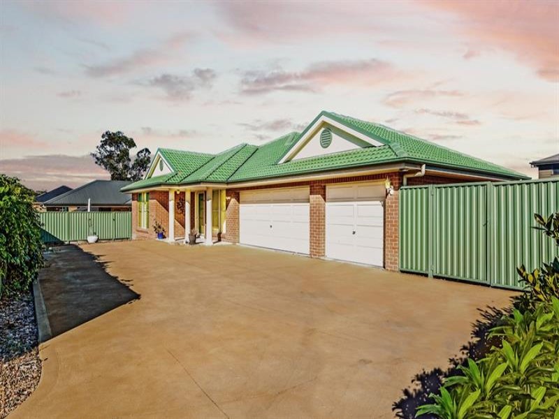 11 Helios St, Woongarrah, NSW 2259 Property Details
