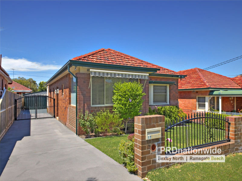 17 Moreton Avenue, Kingsgrove, NSW 2208