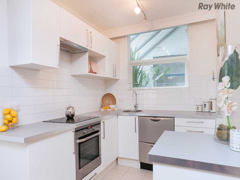 3-160-napier-street-essendon-vic-3040-property-details