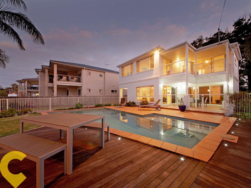 242 Queens Esplanade, Thorneside, Qld 4158 Property Details