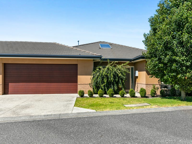 121/72 Kangan Drive, Berwick, VIC 3806