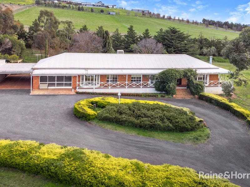 130 Vineyard Road, Sunbury, VIC 3429