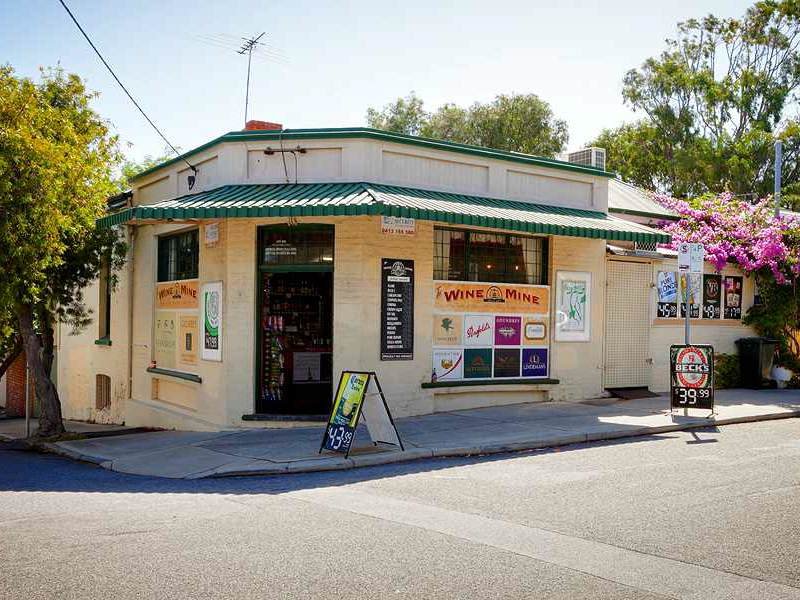 28 Thompson Road, North Fremantle, WA 6159