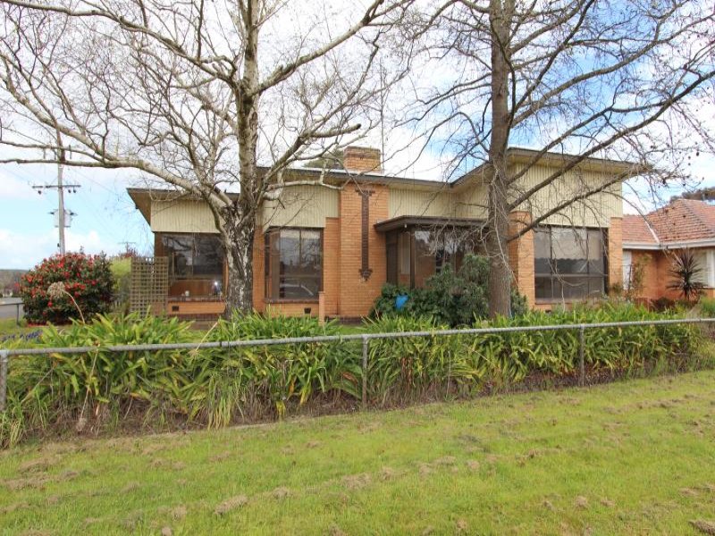 72 Clunes Road, Creswick, VIC 3363