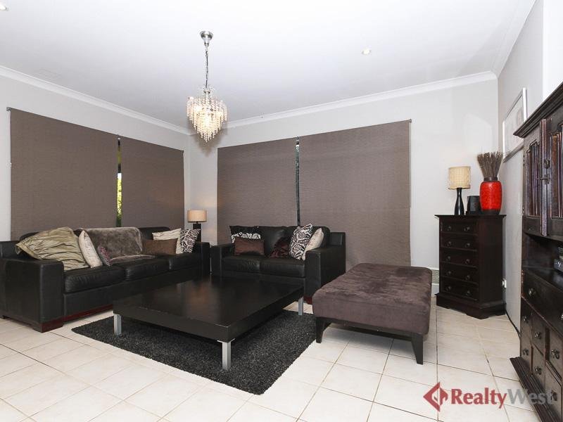 4 Stanton Road, Redcliffe, WA 6104