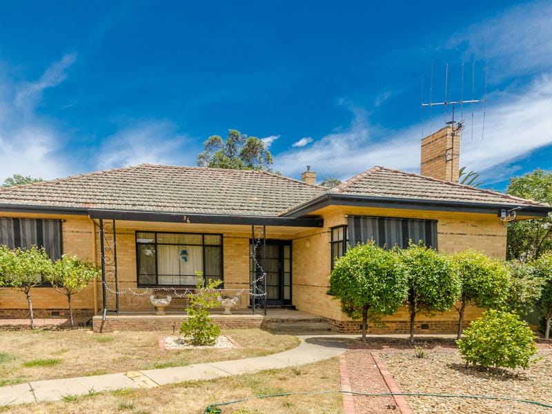 36 Victoria Street, Rochester, VIC 3561