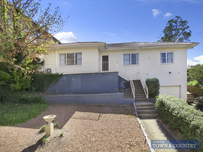 163 Kirkwood Street, Armidale, NSW 2350