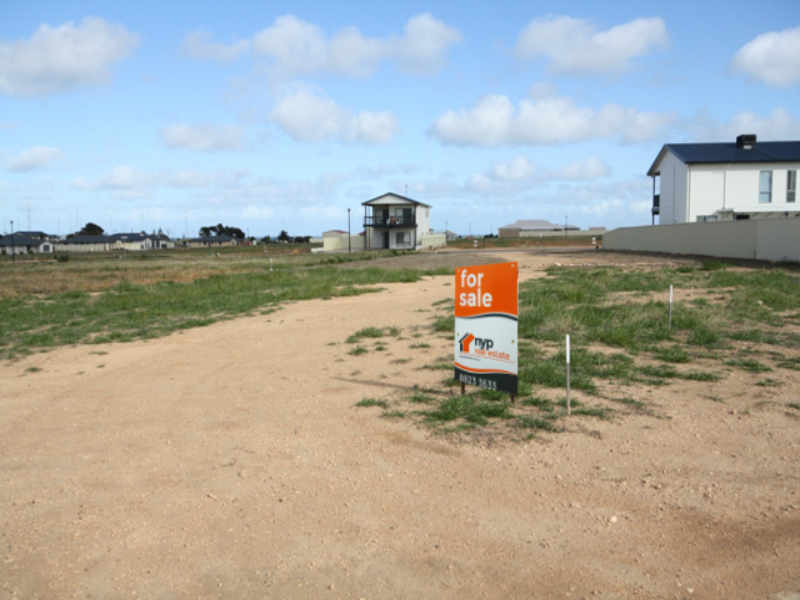 13 Timaru Way, North Beach, SA 5556