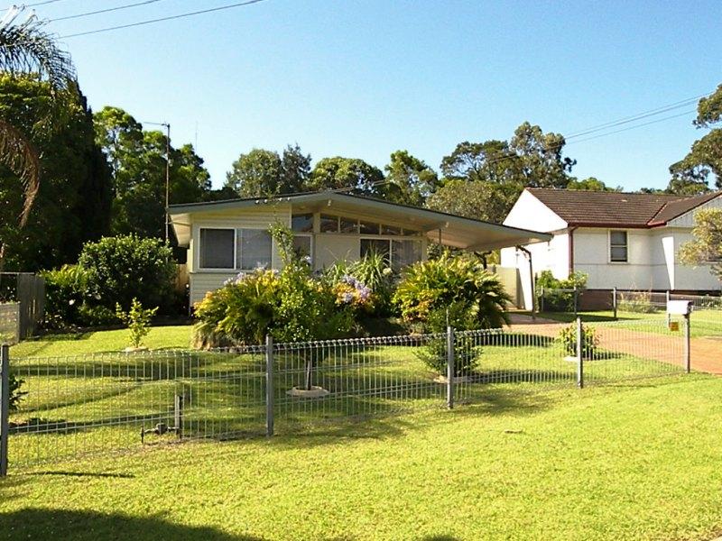 8 Carringle Street, Berkeley, NSW 2506 Property Details