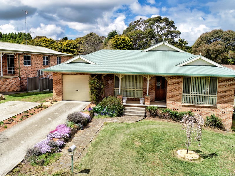 16 Glyndwr Avenue, Oberon, NSW 2787 House for Sale