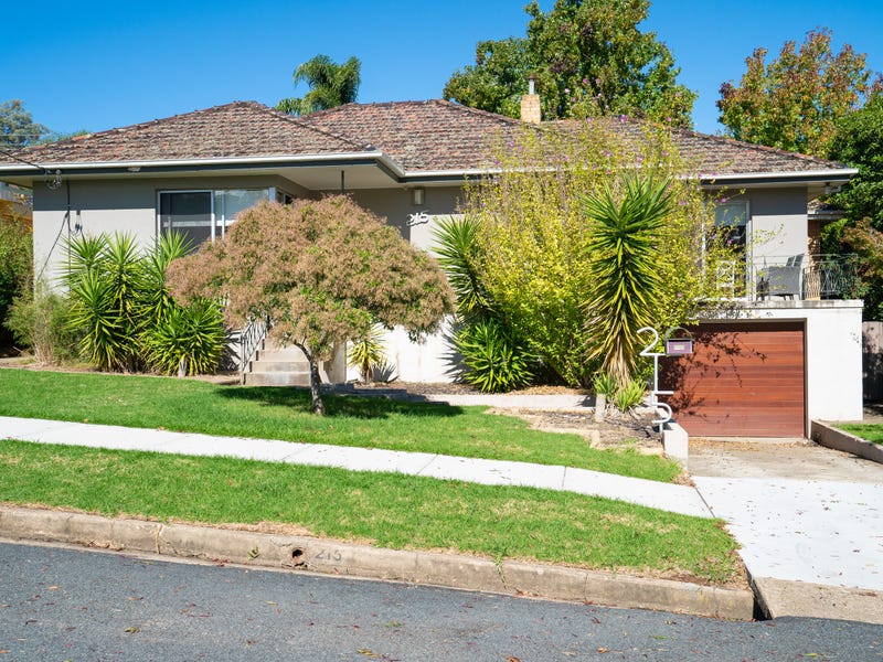 215 Walsh Street, East Albury, NSW 2640