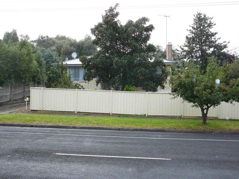 30 Street, Hamilton, Vic 3300 Property Details