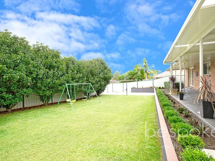 18 Staples Place Glenmore Park NSW 2745