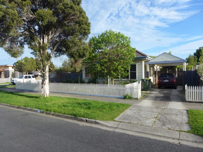 16 Charlotte Avenue, VIC 3219