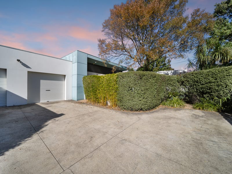 168B Captain Cook Cres, Narrabundah, ACT 2604