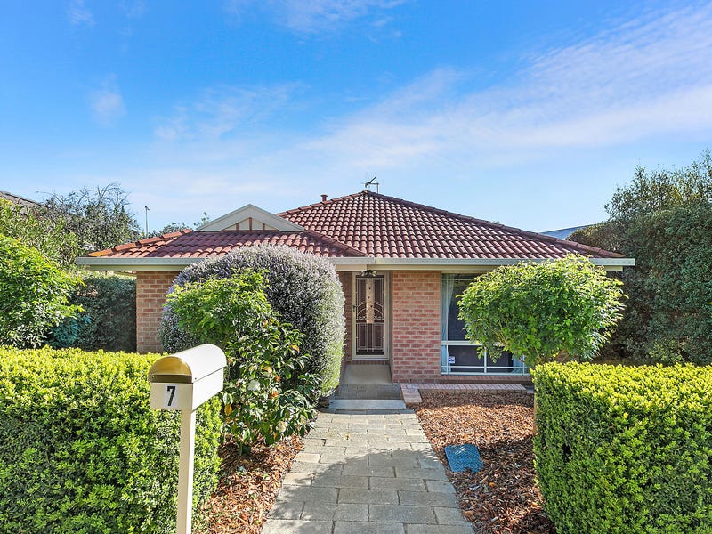 7 Bendora Crescent, Palmerston, ACT 2913 Property Details