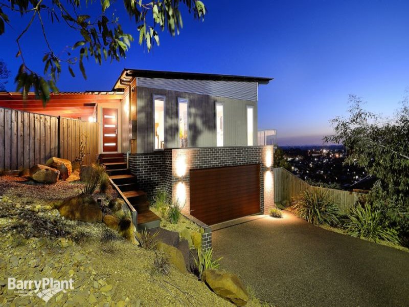 39 Highland Drive, Pakenham, Vic 3810 Property Details